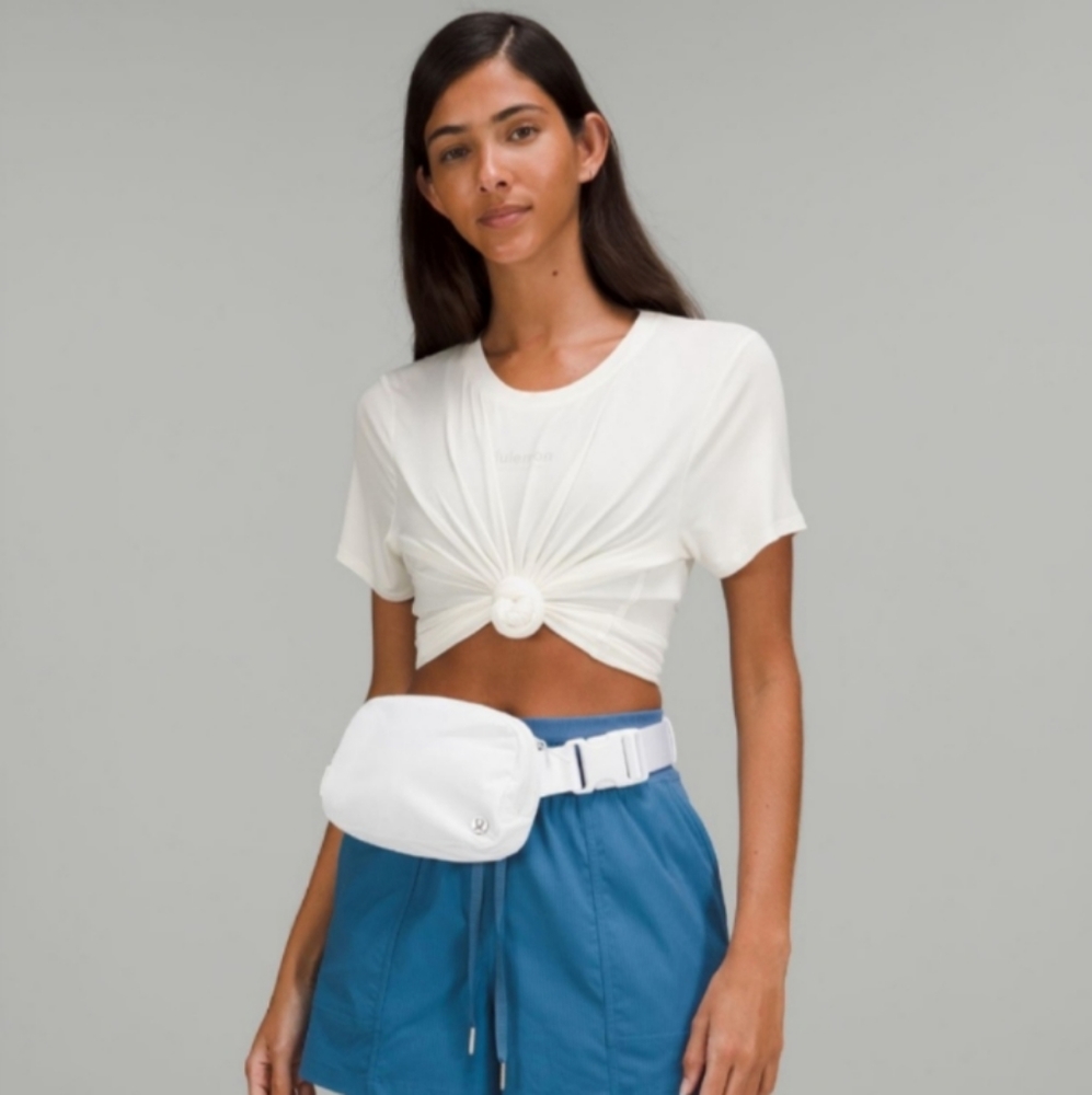 Lululemon every where belt bag white